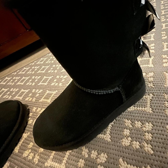 Black Ugg Boots - Picture 9 of 12